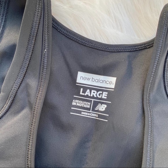New Balance workout peplum tank large - Picture 3 of 5
